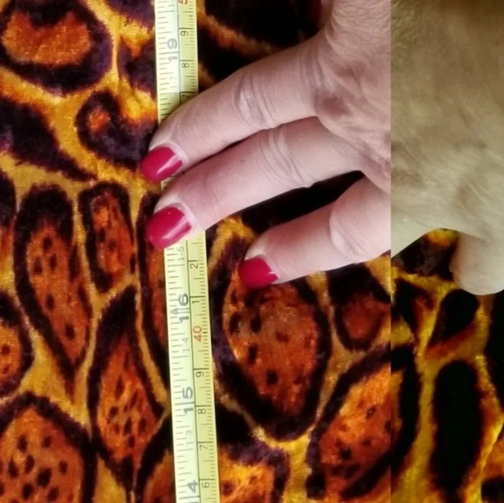 Vintage jungle print  ‎ velour scarf